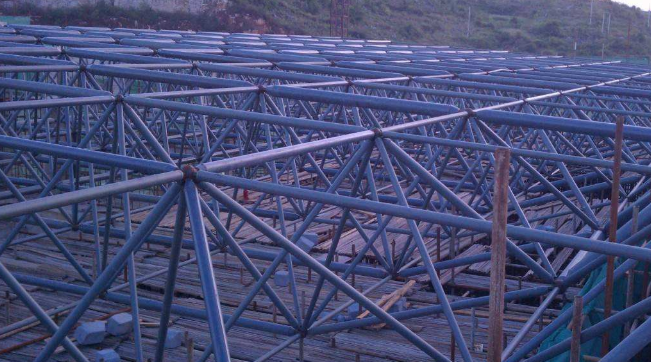 绥化概述网架加工中对钢材的质量的过细恳求